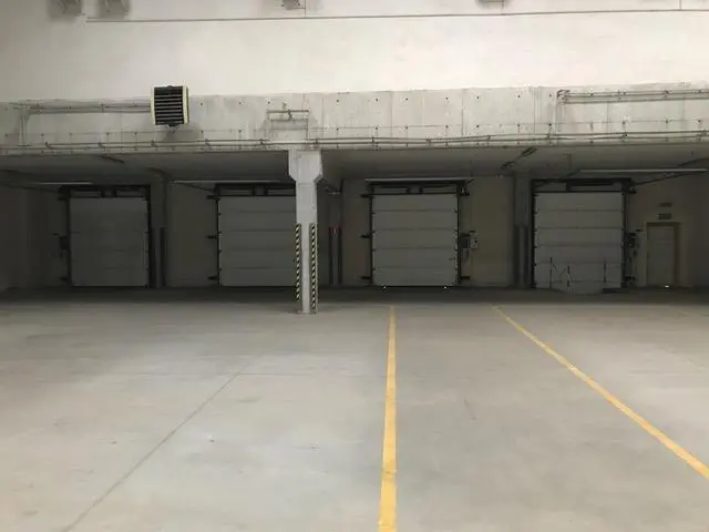wielkopolskie, Poznań, Wilda, Magazyn + biuro/ 4 doki/ blisko A2