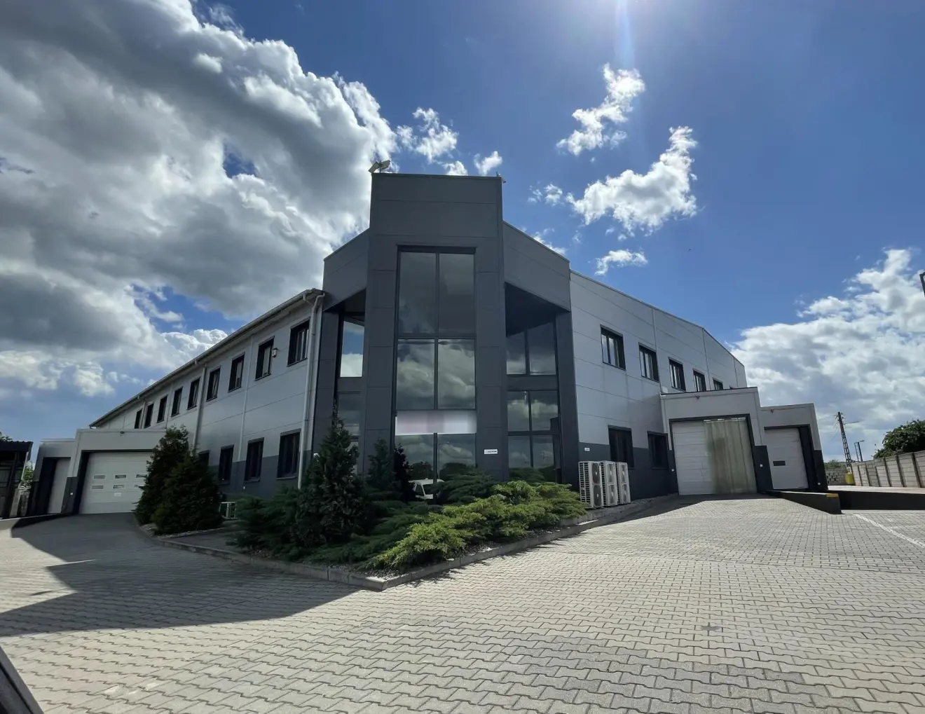 wielkopolskie, poznański, Komorniki, Hala magazynowa wraz z biurami